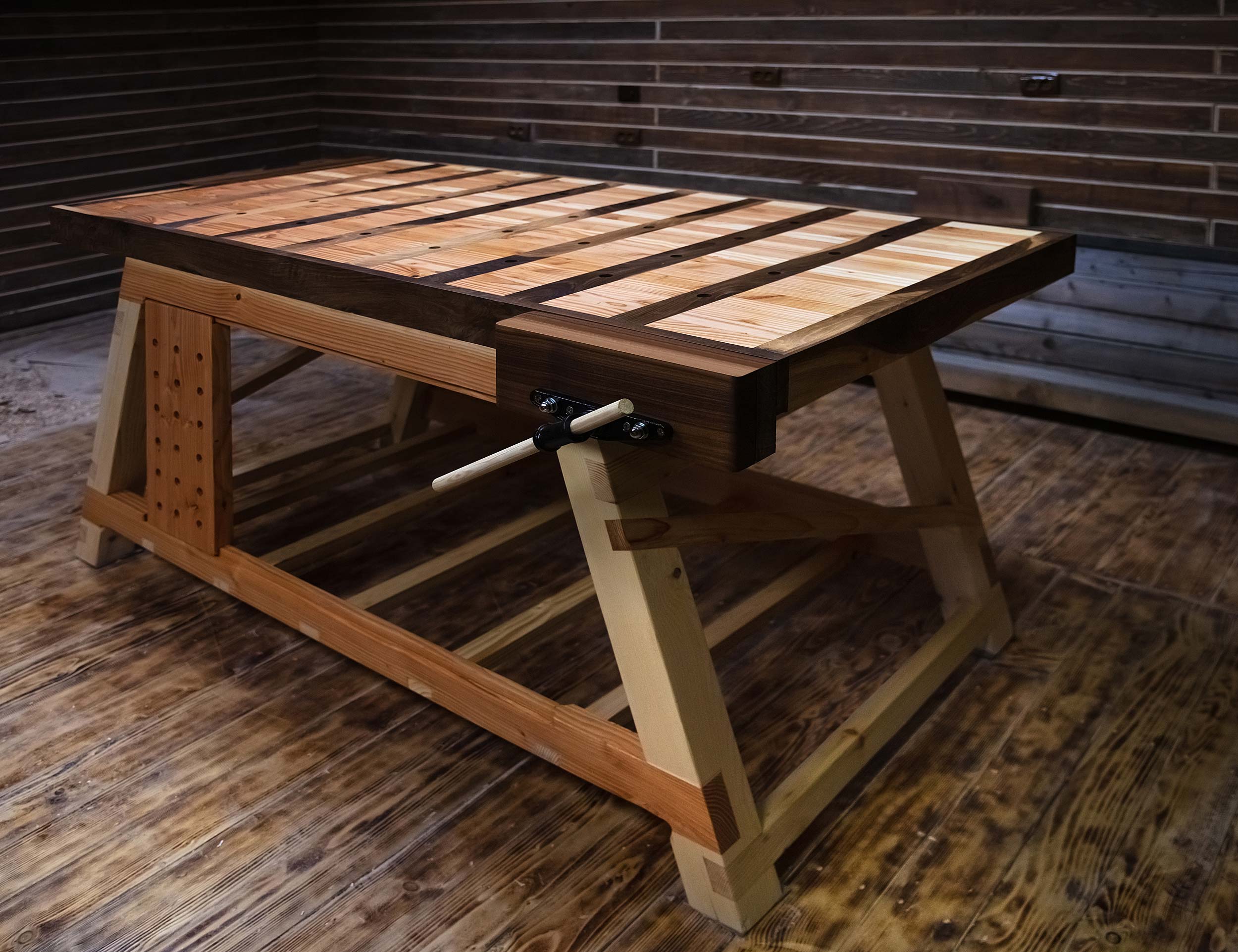 woodworking bench